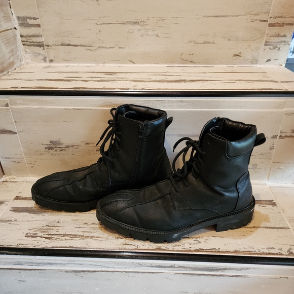 Mens zip boots, black w/ red sole, size 11.5 - Picture 3 of 8